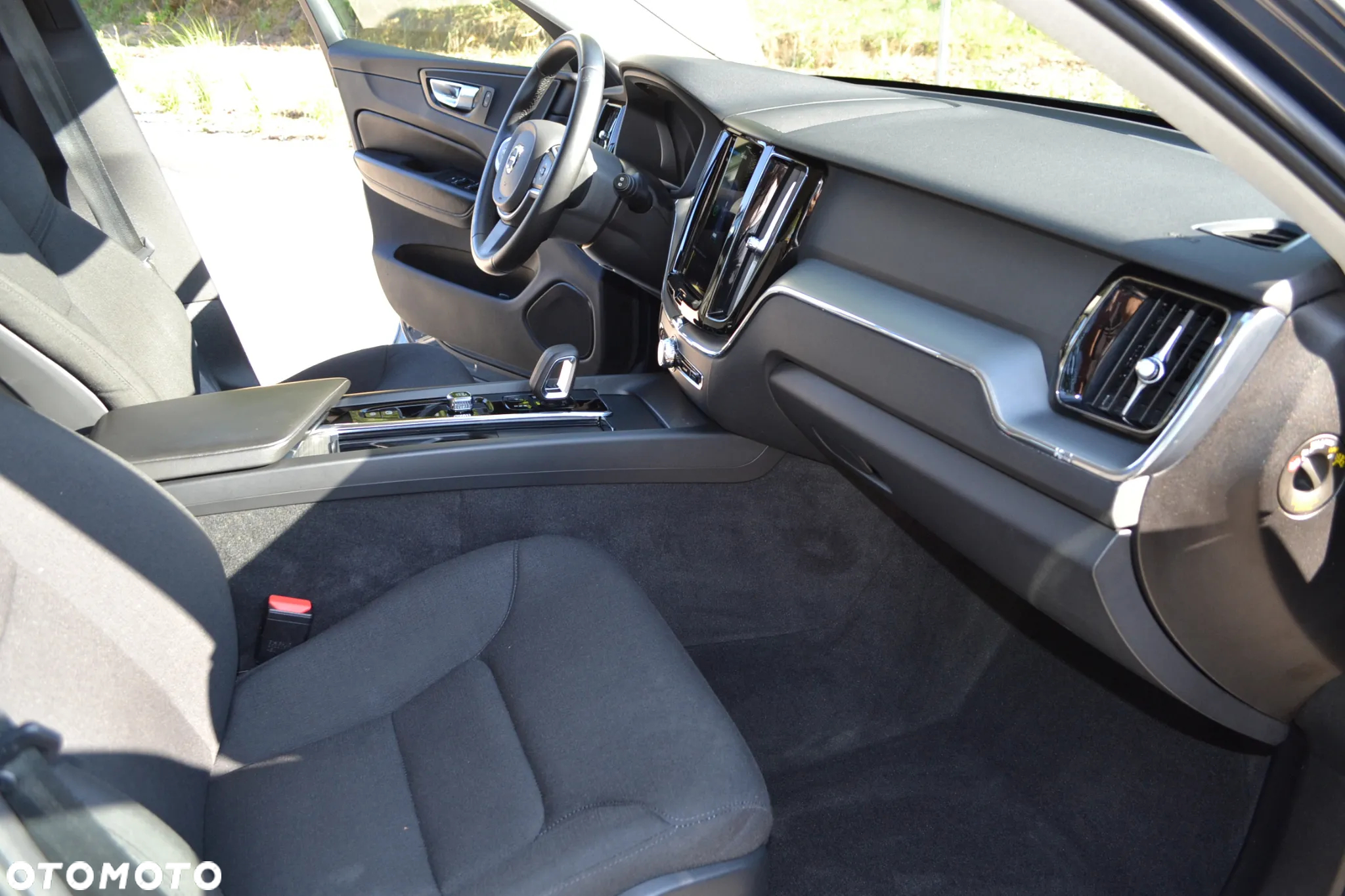 Volvo XC 60 D4 Momentum Pro - 9