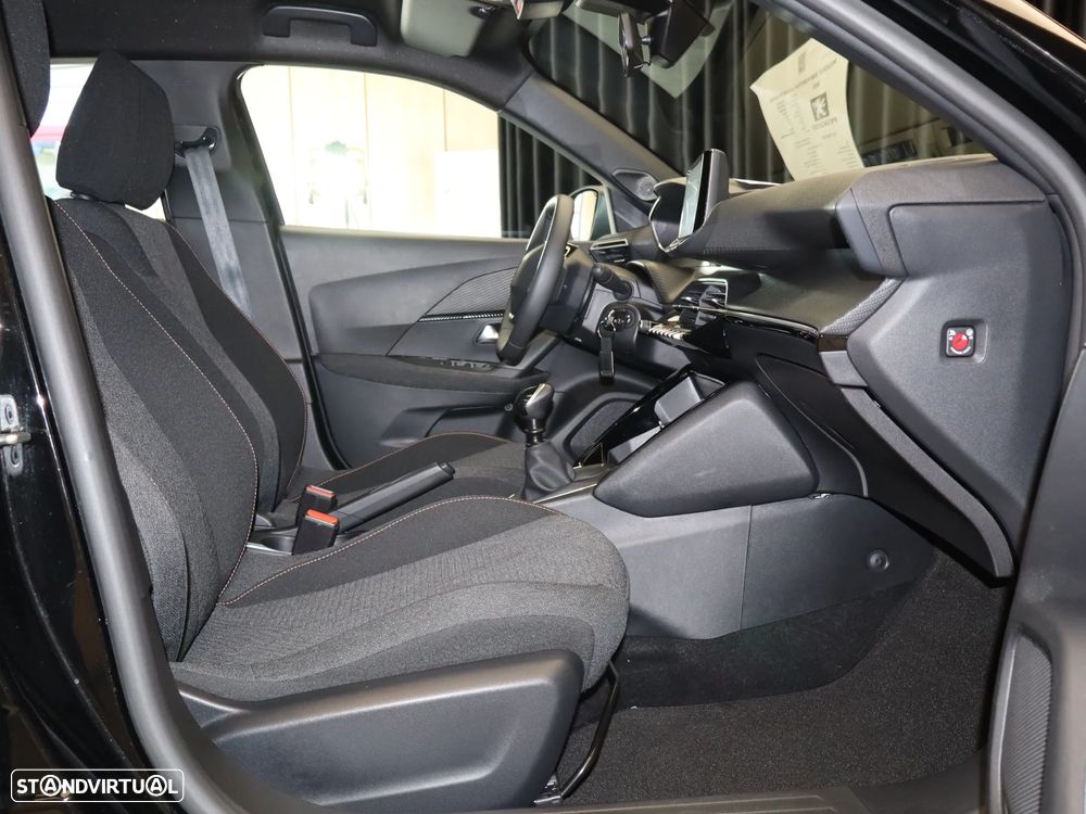 Peugeot 2008 1.2 PureTech Style - 17