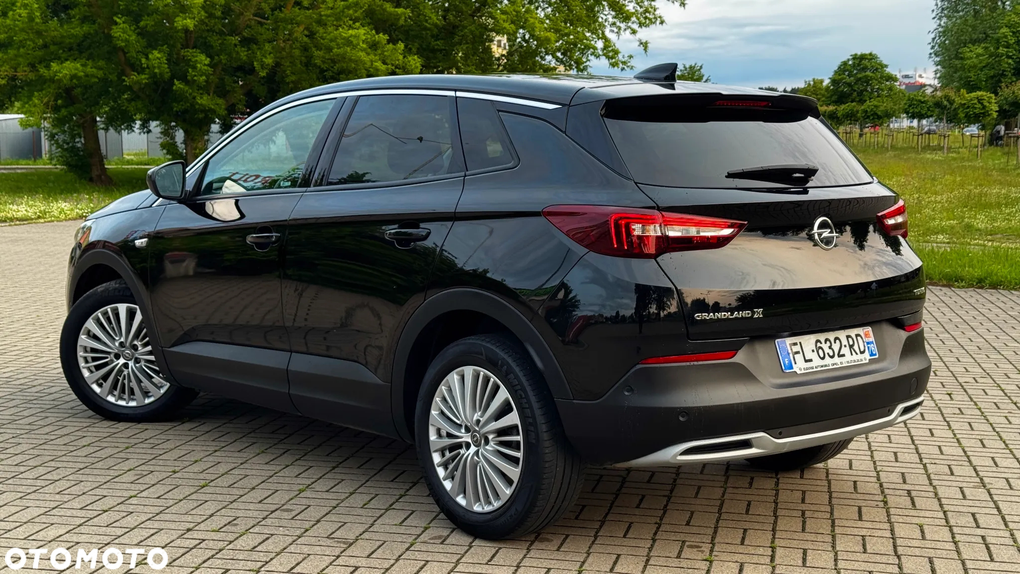 Opel Grandland X 1.2 Start/Stop Business Elegance - 3