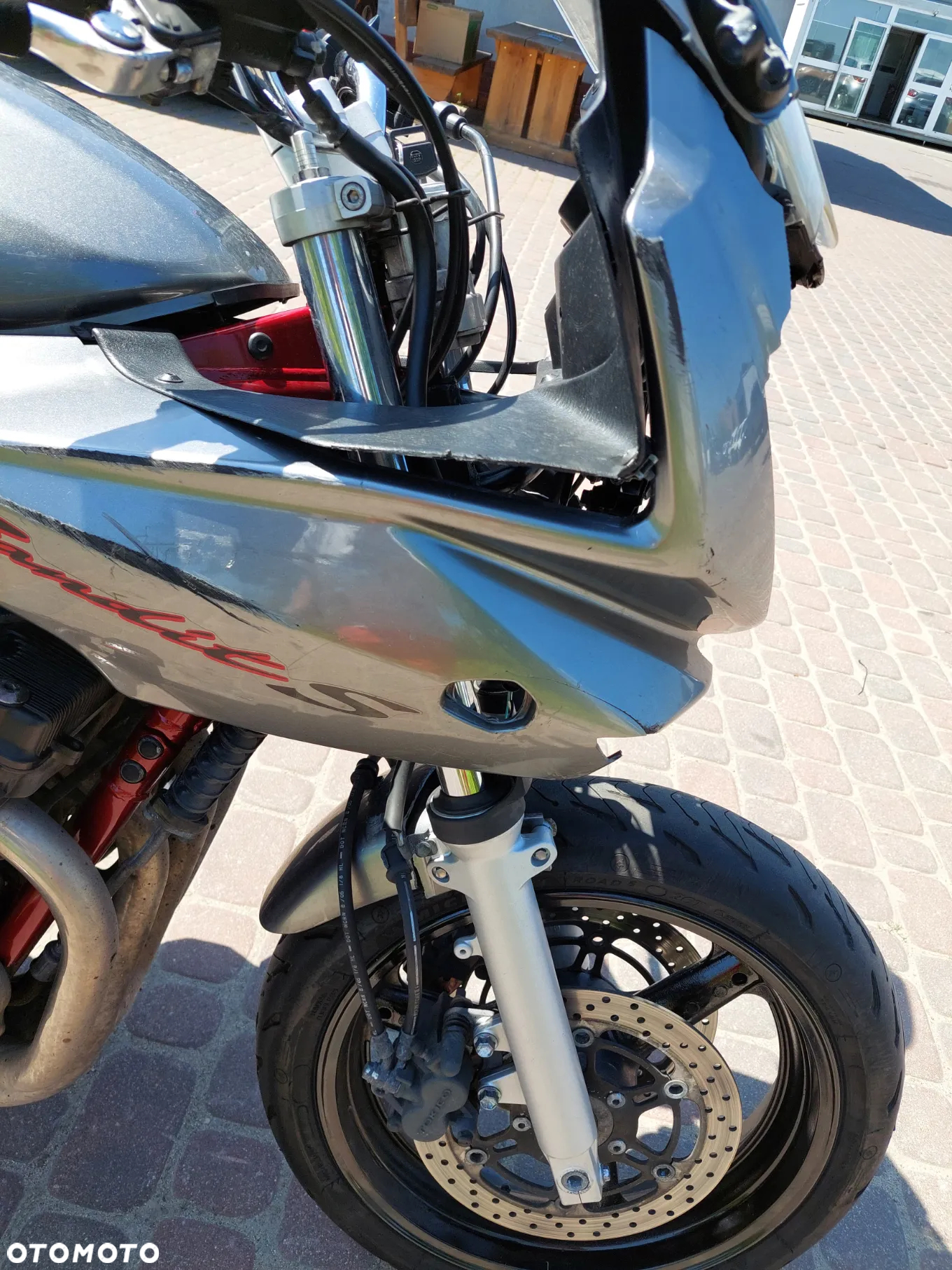 Suzuki Bandit - 12