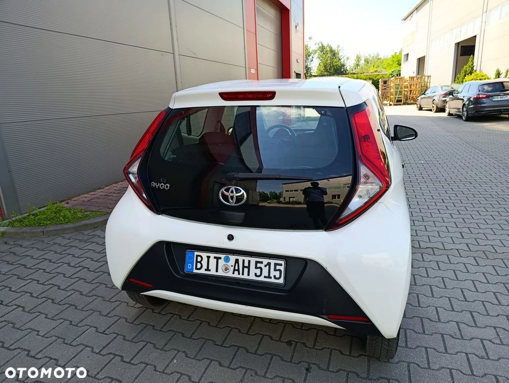 Toyota Aygo x - 20