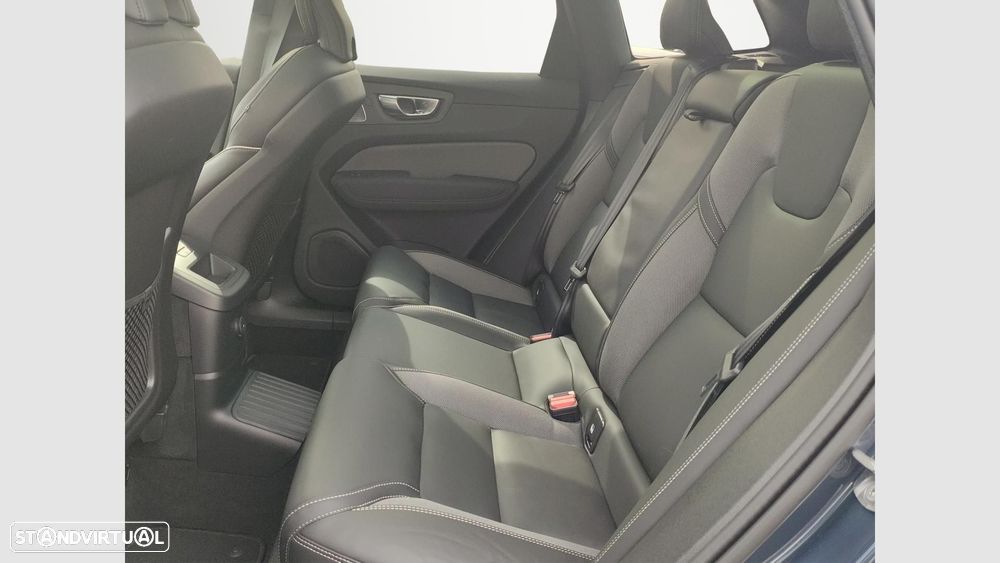 Volvo XC 60 2.0 T6 PHEV Black Edition AWD - 15