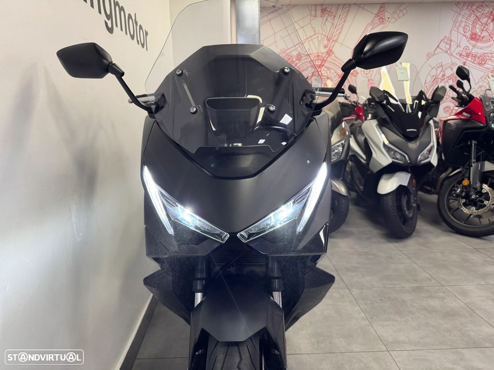 Honda Forza 750 - 4