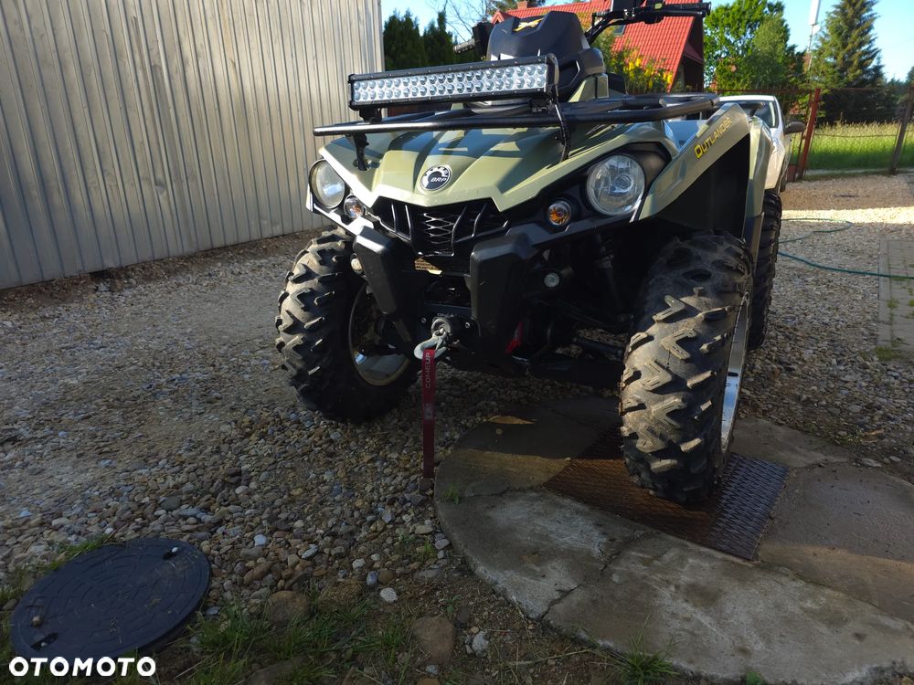 Can-Am Outlander - 1