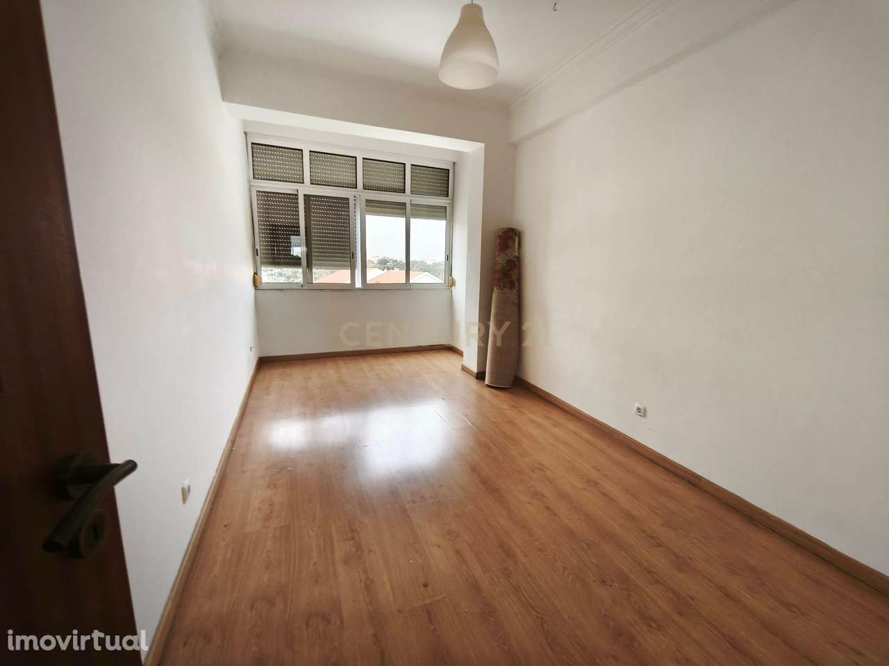 Oportunidade de negócio T2 Casal do Marco - Seixal - BREVEMENTE FOTOS - Grande imagem: 5/9