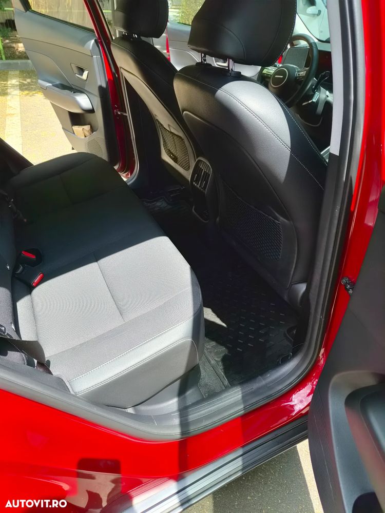 Hyundai KONA - 9