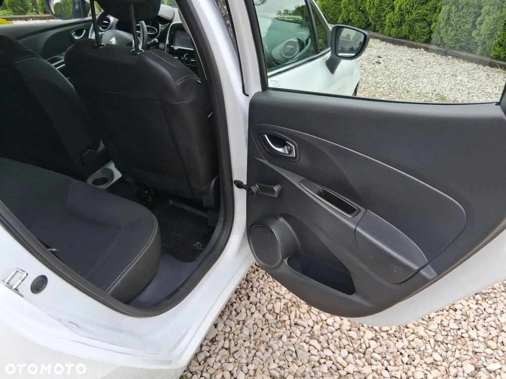 Renault Clio 0.9 TCe Alize EU6 - 12