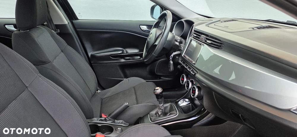 Alfa Romeo Giulietta 1.4 TB 16V Impression - 7