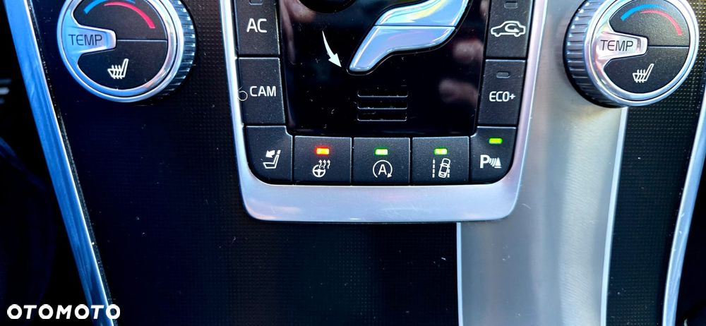 Volvo XC 60 T5 Drive-E R-Design Summum - 28