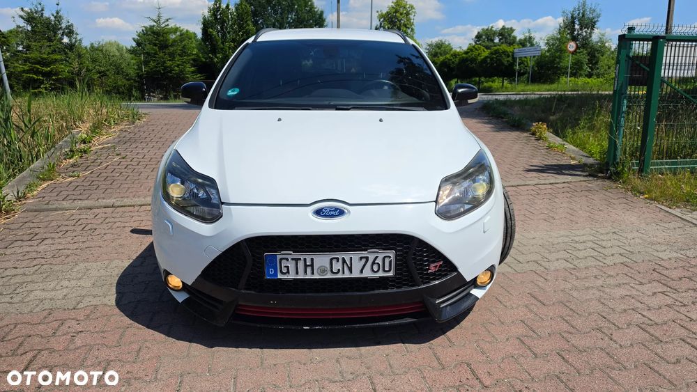 Ford Focus SW 2.0 EcoBoost ST Leather Sport Pack - 31