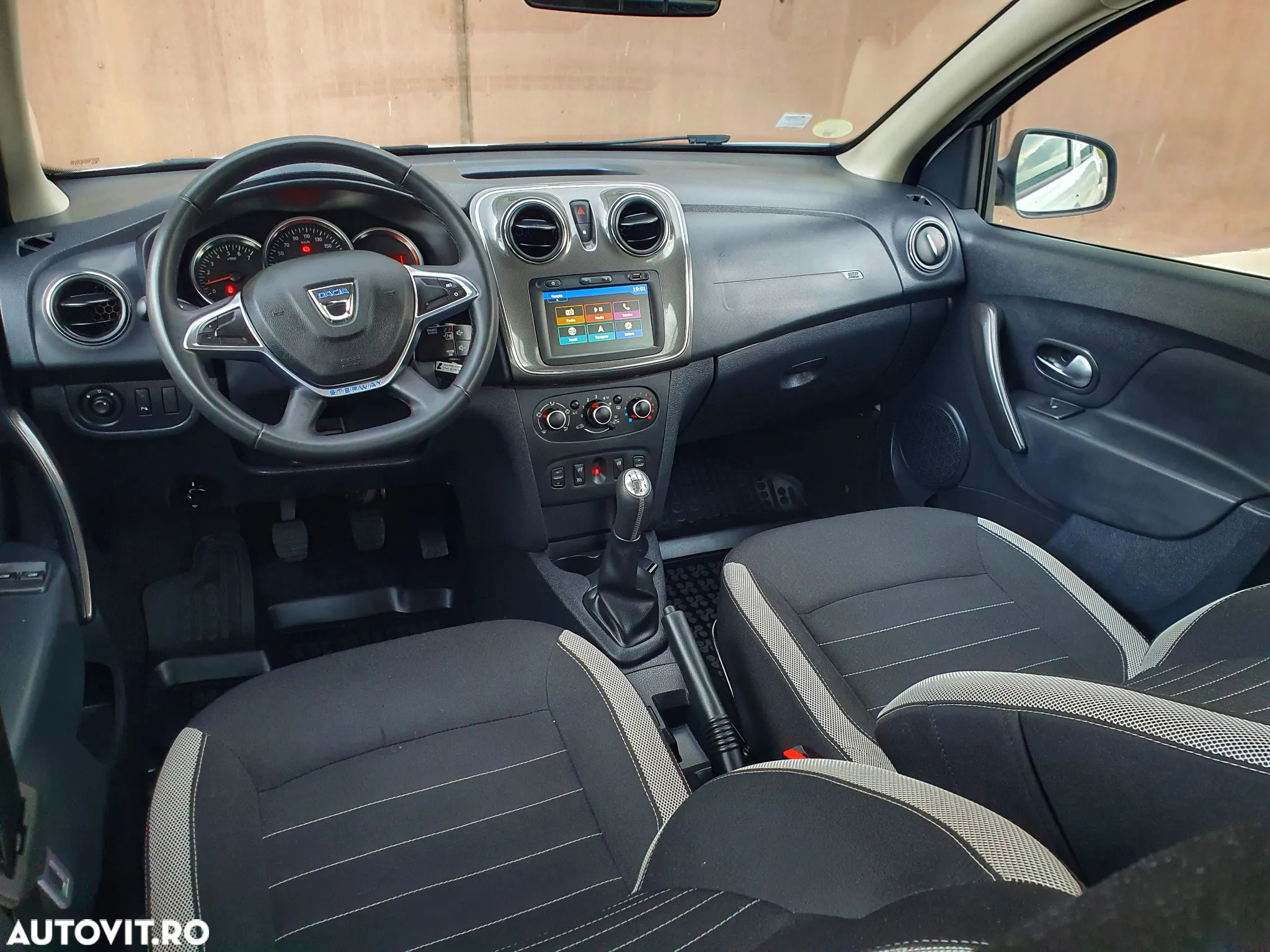 Dacia Sandero Stepway dCi 90 S&S Prestige - 18