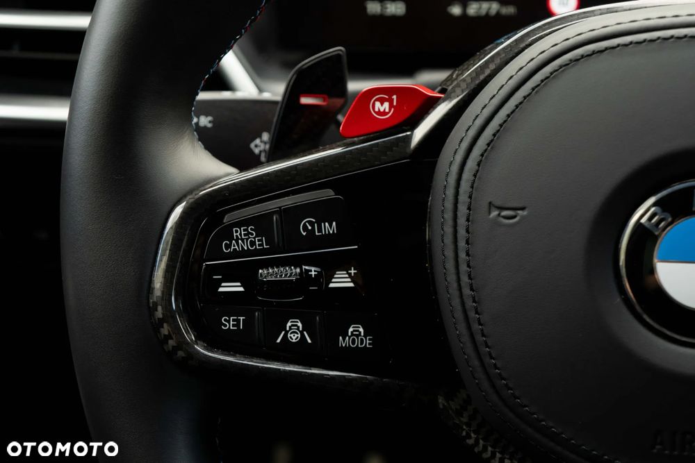 BMW M3 Competition M xDrive - 33
