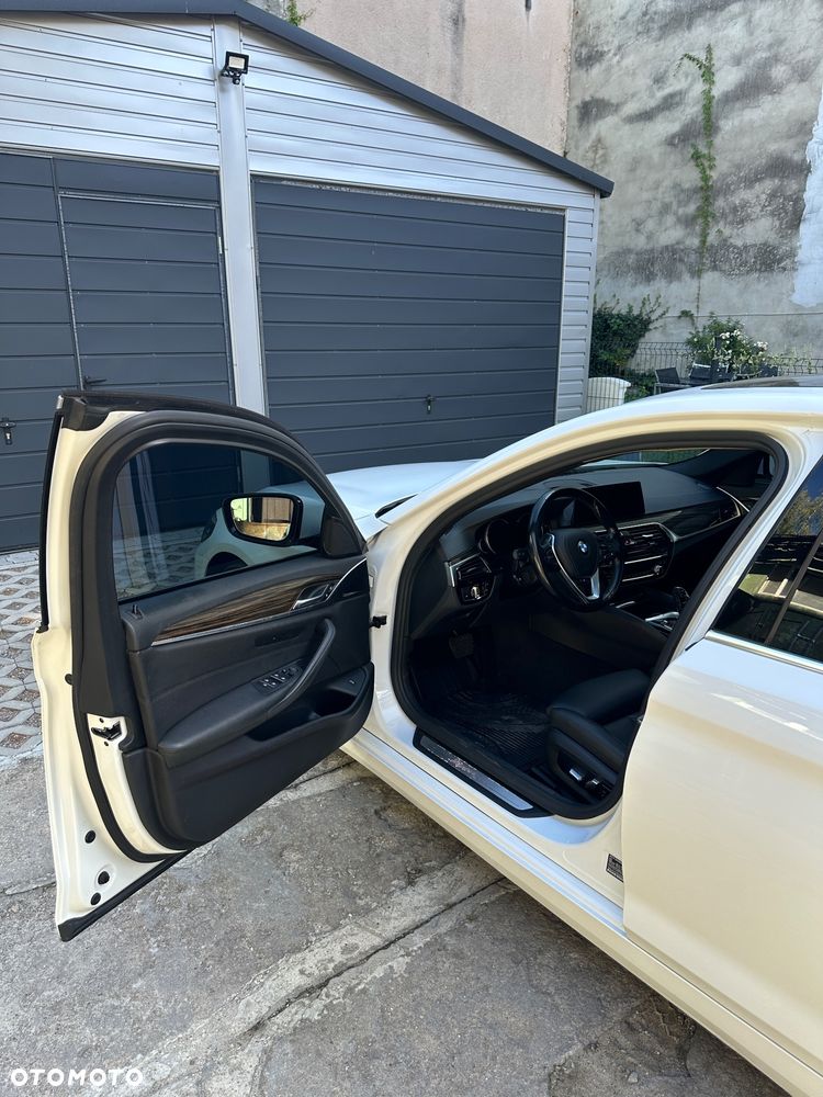 BMW Seria 5 530i xDrive Sport Line - 6