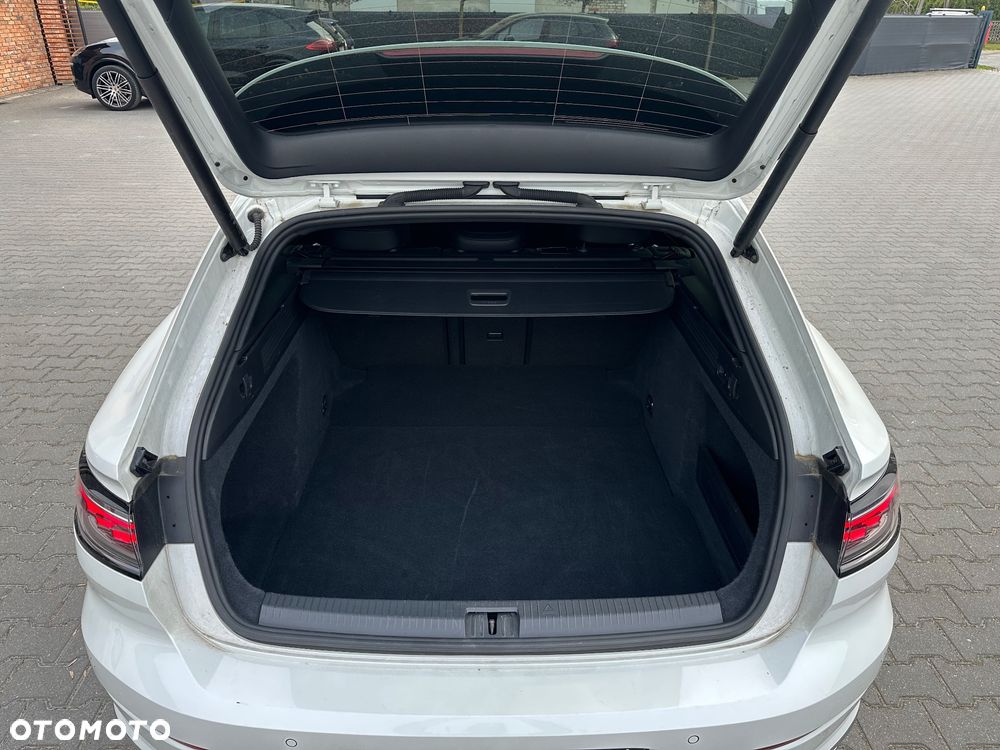 Volkswagen Arteon 2.0 TDI SCR DSG R-Line - 14