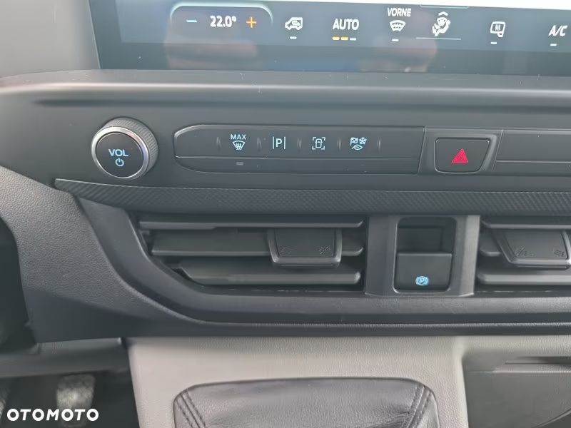 Ford Transit Custom L2 Van Trend 136KM M6 - 18