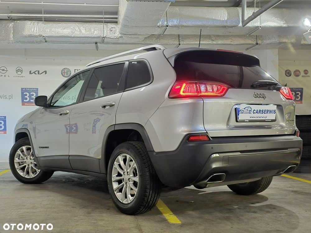 Jeep Cherokee - 9