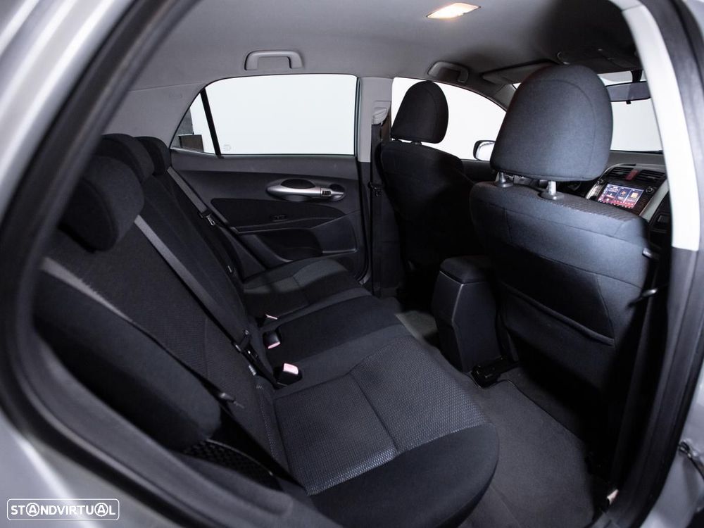 Toyota Auris - 11