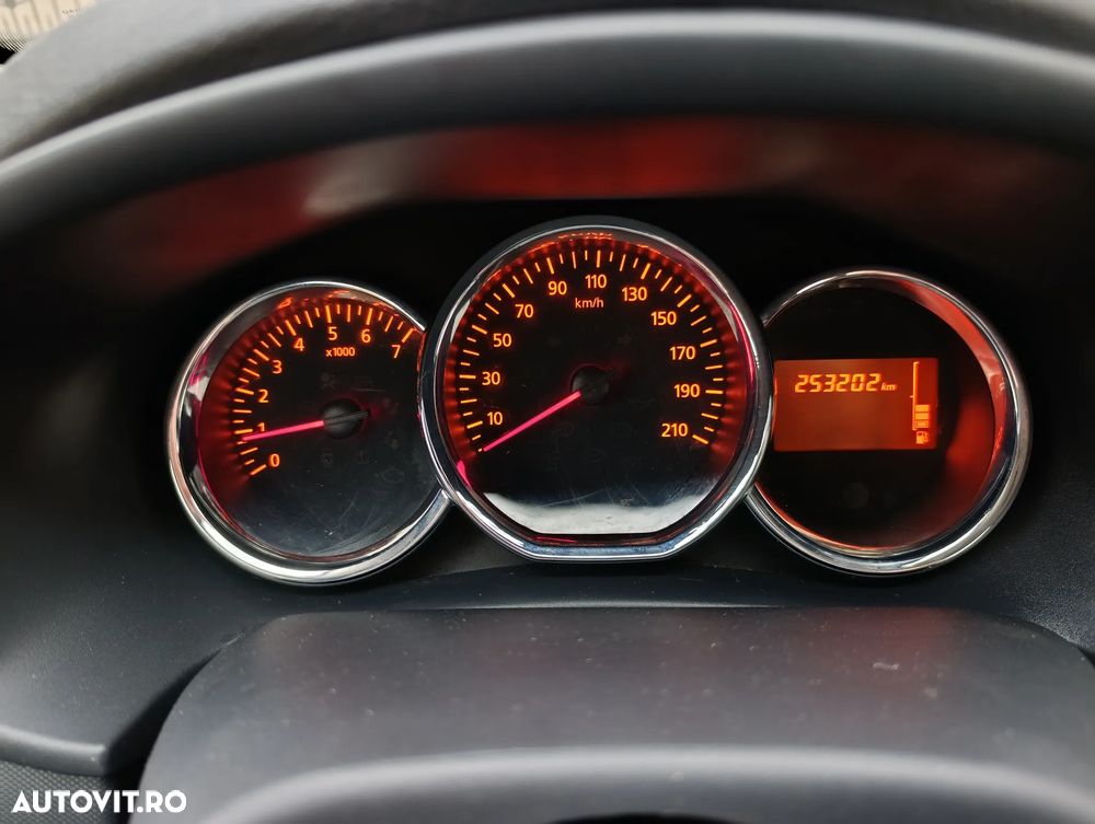 Dacia Logan 1.5 dCi 75 CP Prestige - 16