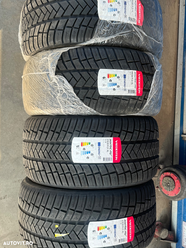 Vând set anvelope 285/40/21-315/35/21 vredestein de iarnă noi