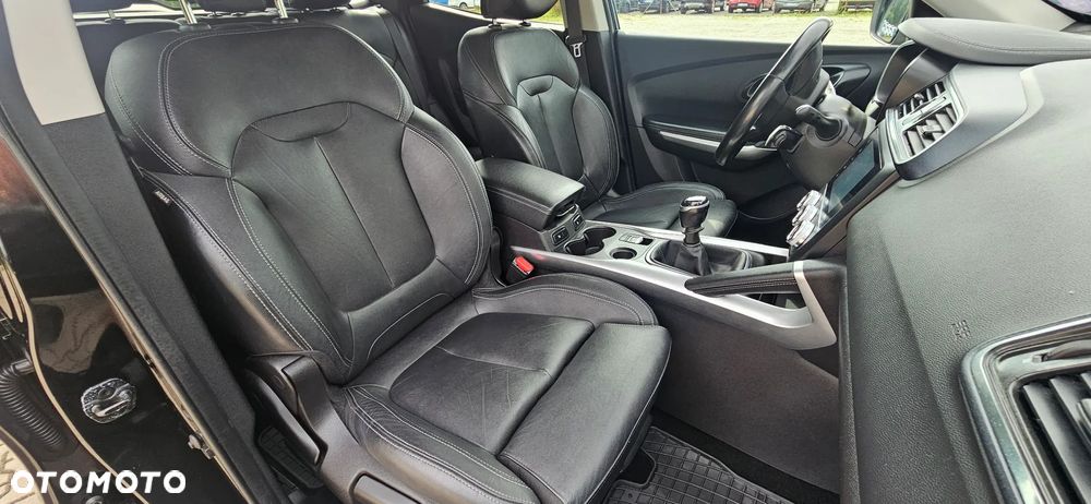 Renault Kadjar TCe 140 GPF BOSE EDITION - 14
