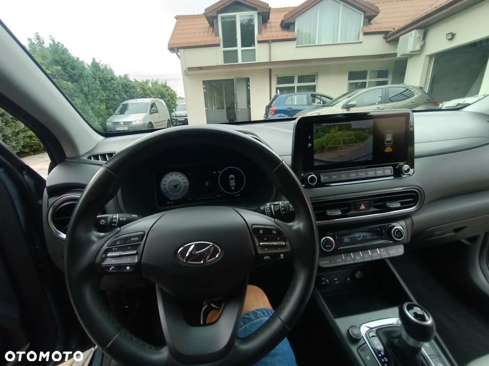 Hyundai Kona - 4