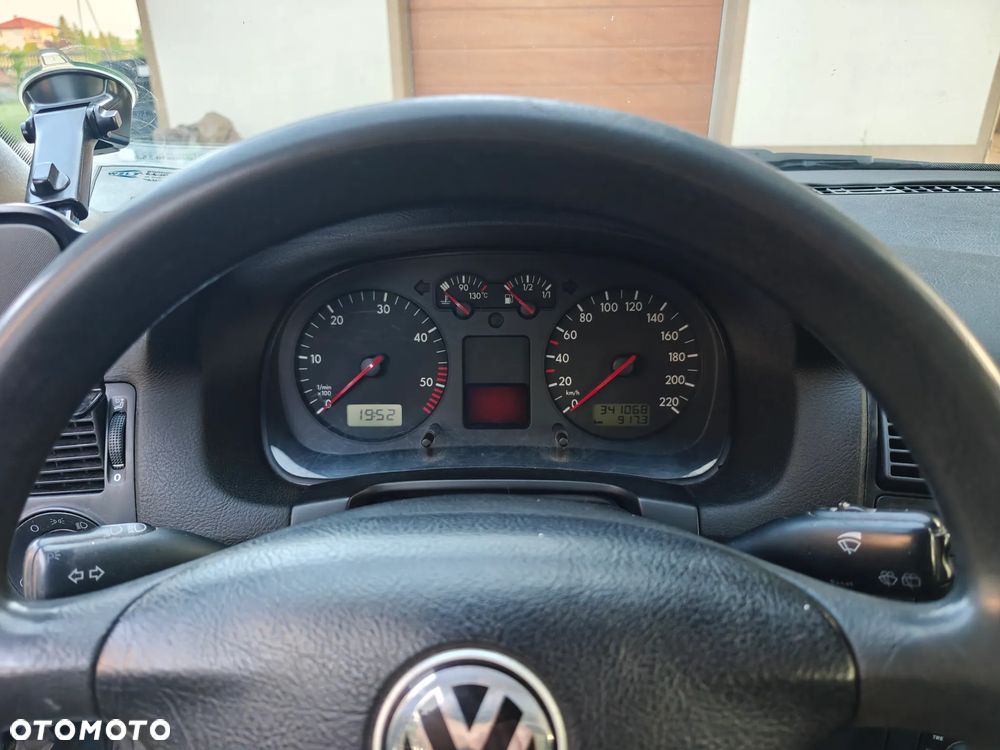 Volkswagen Golf - 9