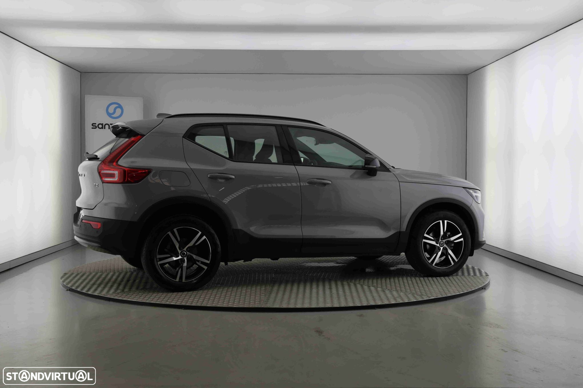 Volvo XC 40 1.5 T2 Plus Dark Auto - 3
