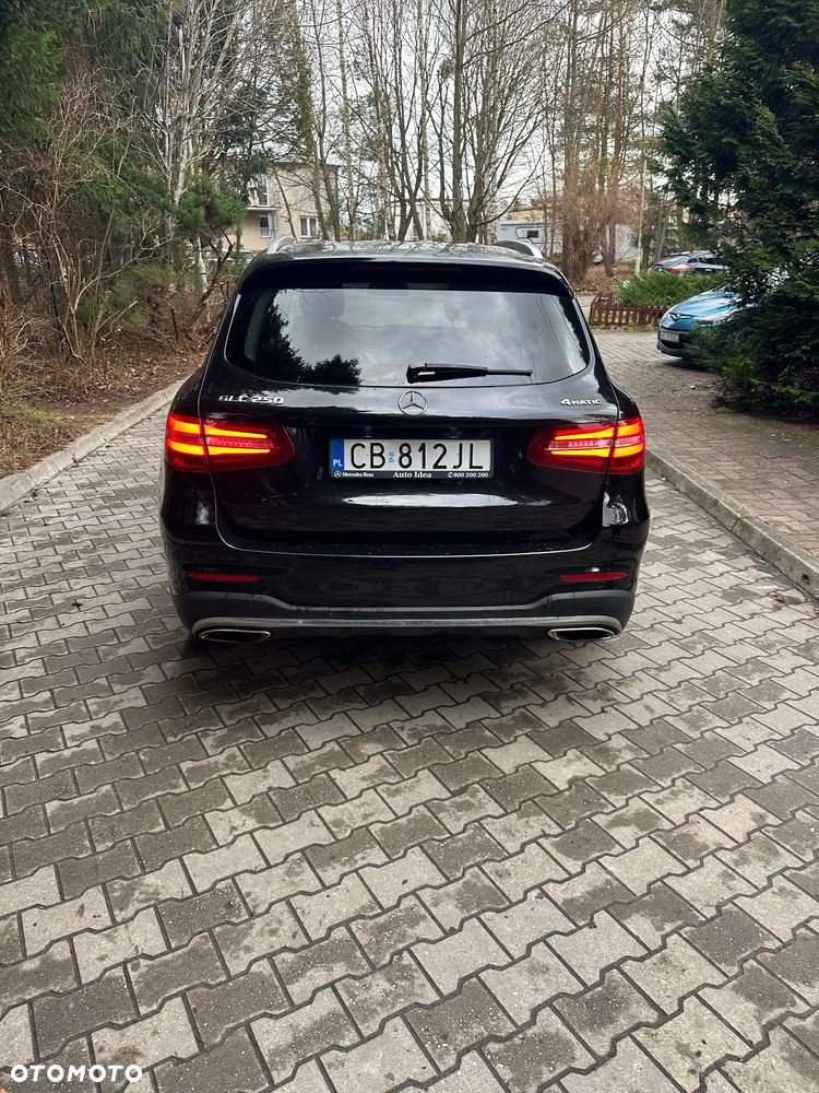 Mercedes-Benz GLC - 4