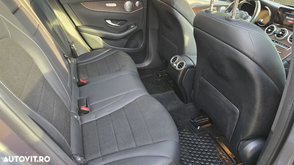Mercedes-Benz GLC 200 4MATIC - 11
