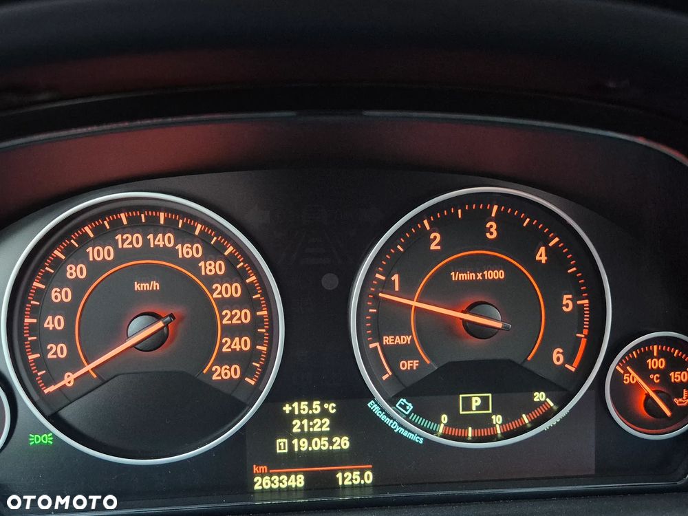 BMW Seria 3 320d Sport Line - 26
