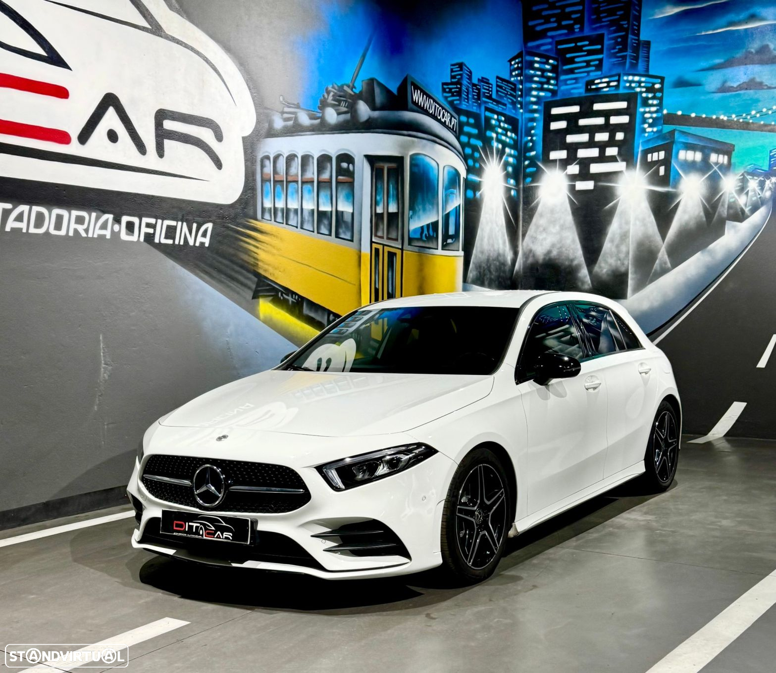 Mercedes-Benz A 160 AMG Line - 4