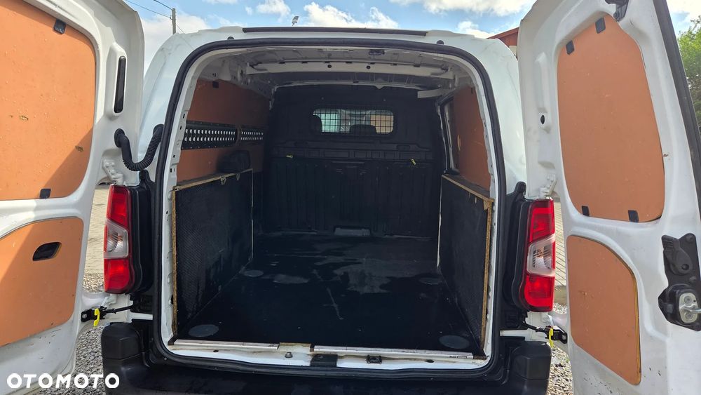 Toyota Proace city - 13