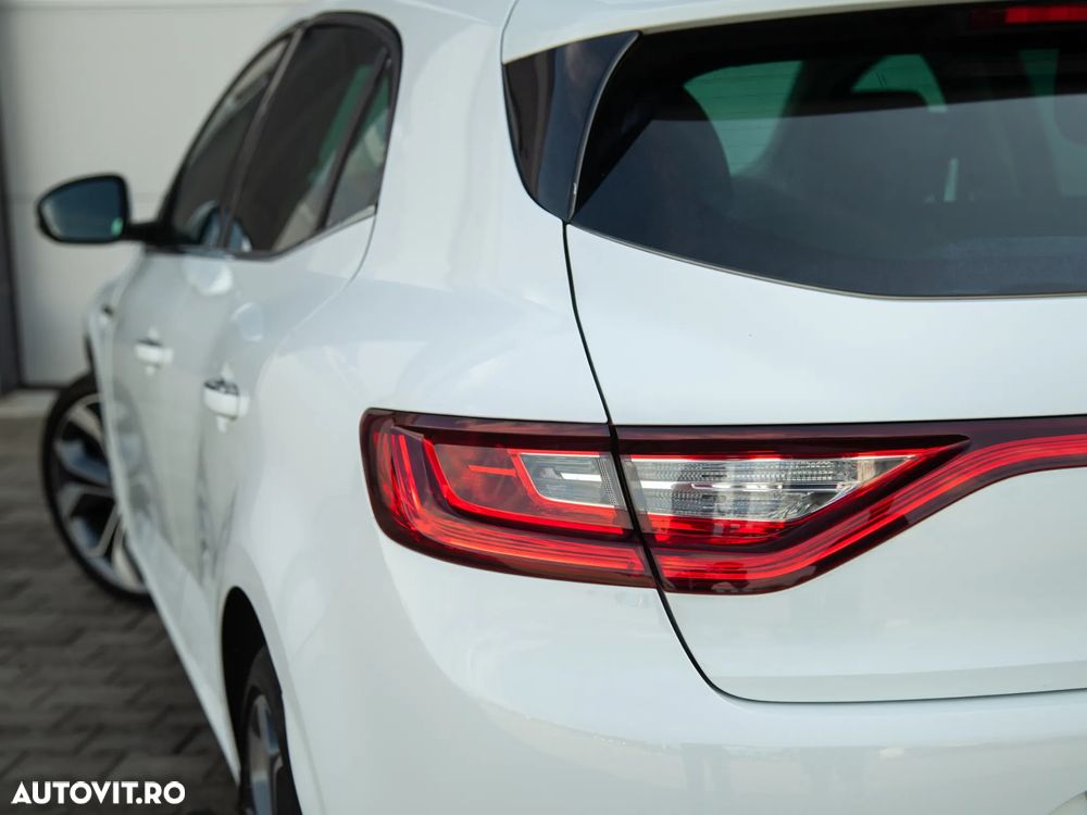 Renault Megane ENERGY dCi 110 EDC BOSE EDITION - 40
