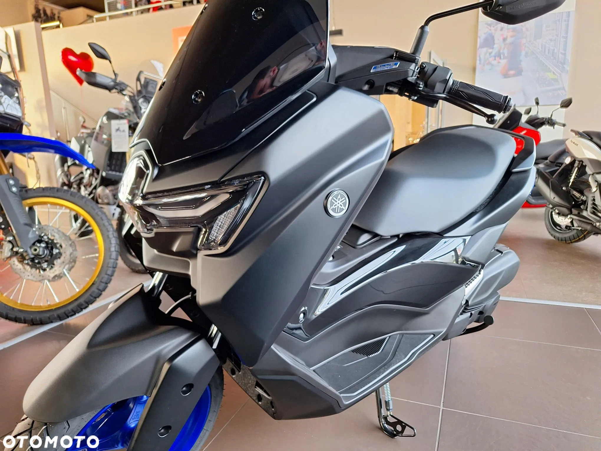 Yamaha NMAX - 4
