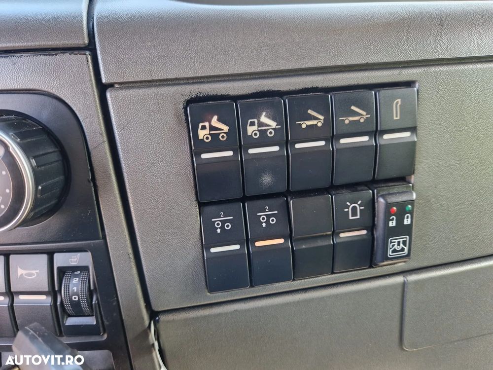 MAN TGX 33.560 AUTOMAT 560 CP BASCULANTA  6x4 - 31