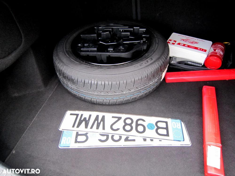 Renault Megane TCe Business - 22