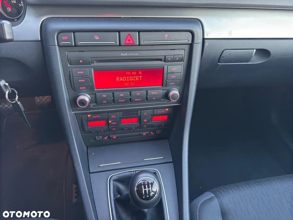 Audi A4 Limousine - 15