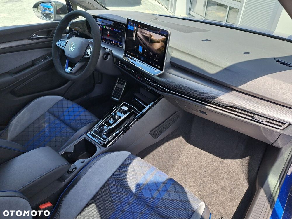 Volkswagen Golf - 12