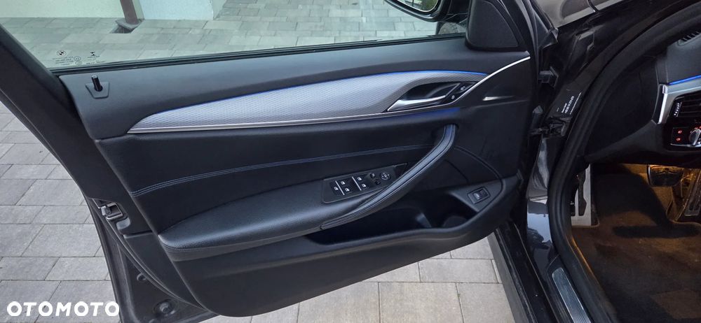BMW Seria 5 525d M Sport sport - 14