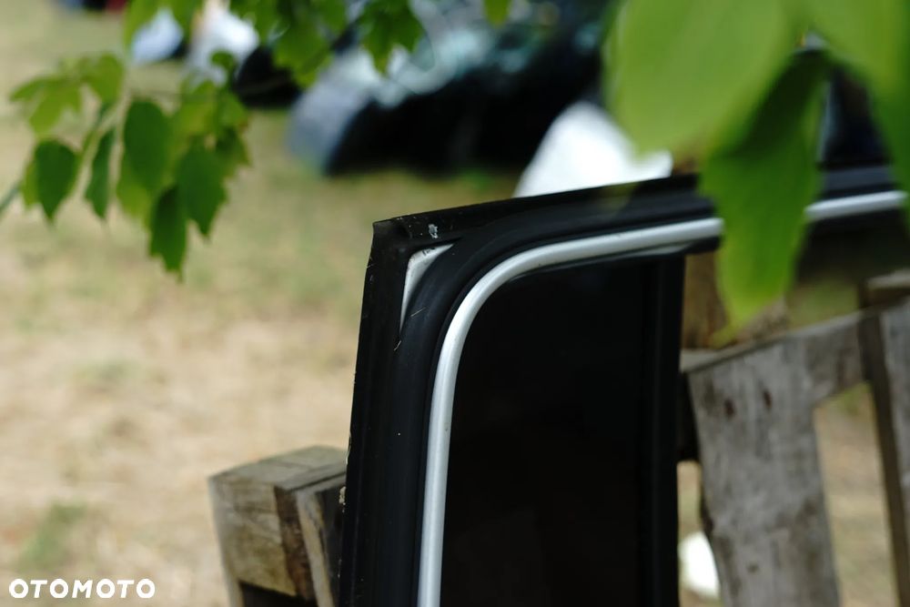 Drzwi tył tylne lewe VW Touran I LA7W - 9