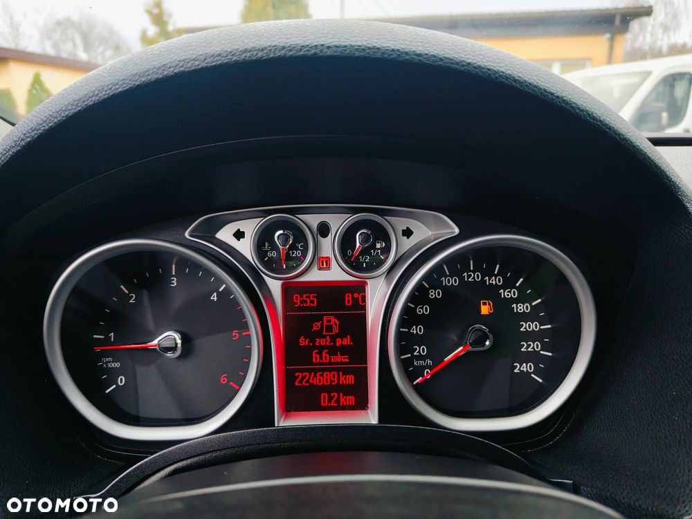 Ford Kuga 2.0 TDCi 4x4 Individual - 32