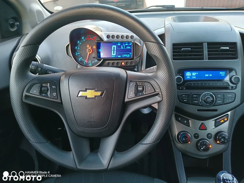 Chevrolet Aveo 1.2 LT - 13