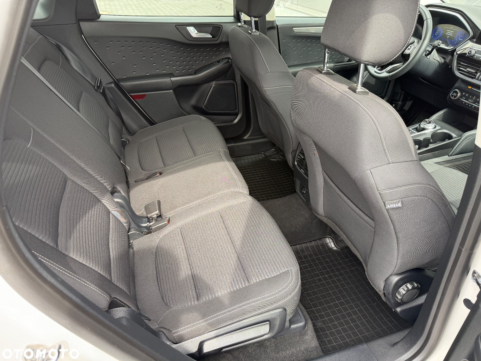 Ford Kuga 1.5 EcoBlue FWD Titanium - 31