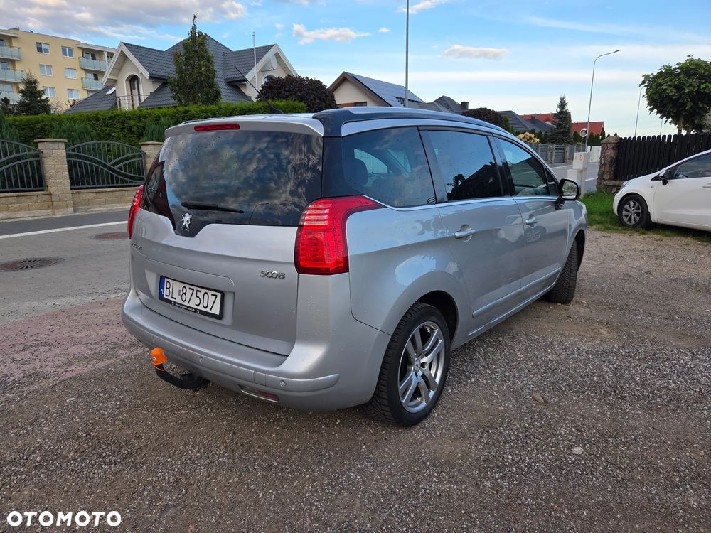 Peugeot 5008 - 11