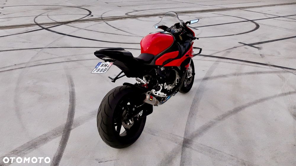 BMW S - 10
