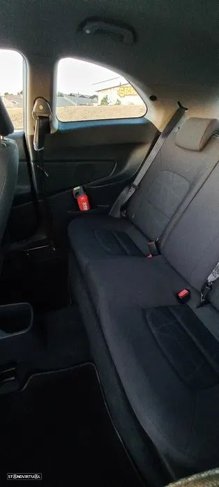 Kia Rio 1.1 CRDi EX - 9