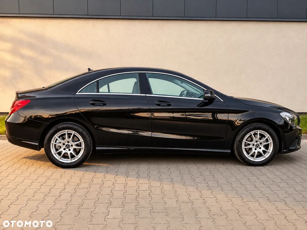 Mercedes-Benz CLA 180 BlueEFFICIENCY Edition - 29