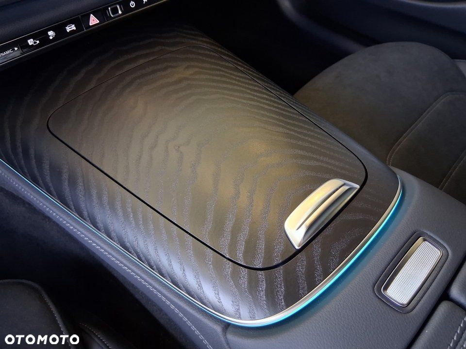 Mercedes-Benz Klasa E - 8