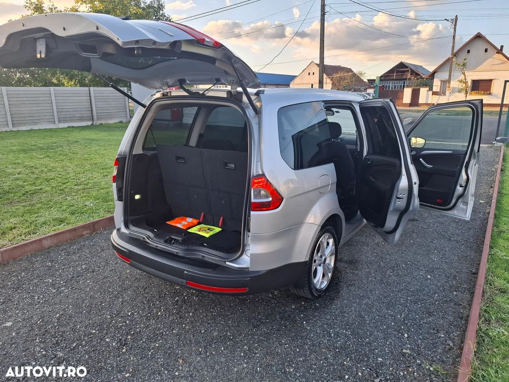 Ford Galaxy 2.0 TDCi DPF Ghia - 4