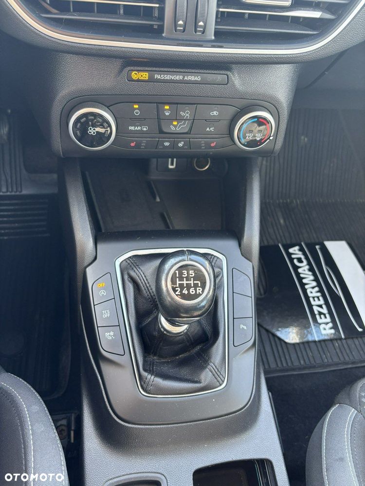 Ford Focus - 26